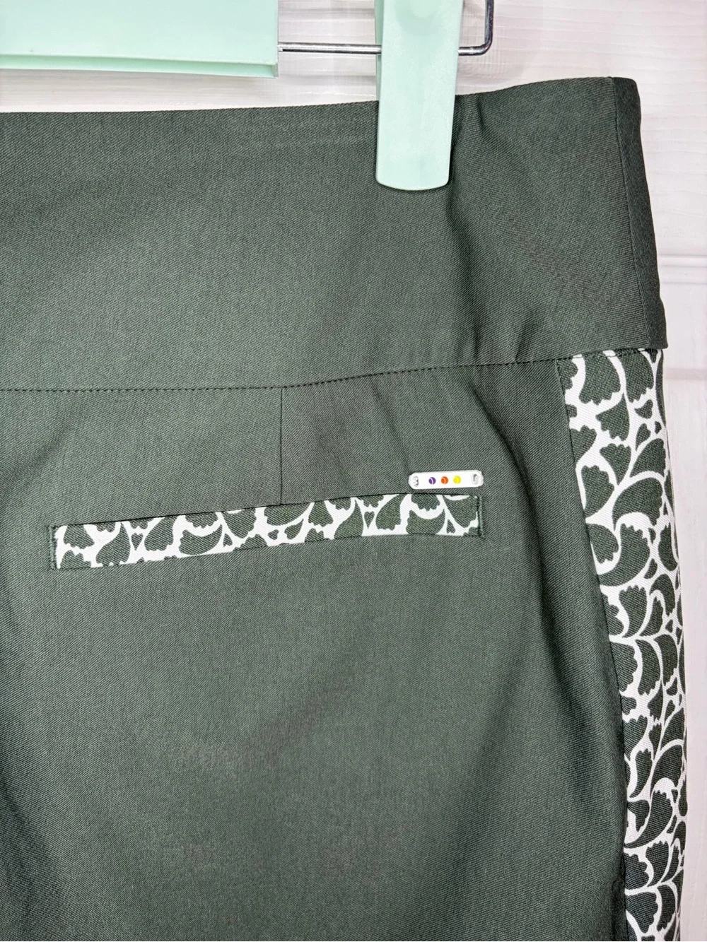 Swing Control Olive Green Tummy Control Vented Tech Skort Side Details 10 NWT